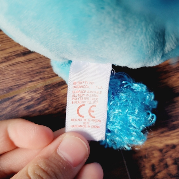 The Beanie Boo's Collection Ty Blue Mandy Dog NEW Big Eyes 2017 Stuffed Dog NEW - Picture 10 of 15